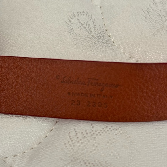 Salvatore Ferragamo belt - Picture 9 of 11